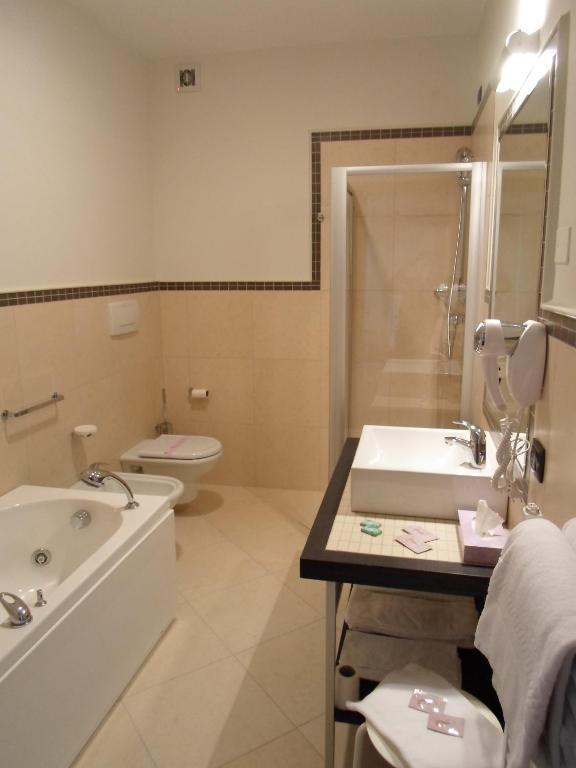 Hotel Le Macine Vittorio Veneto Oda fotoğraf